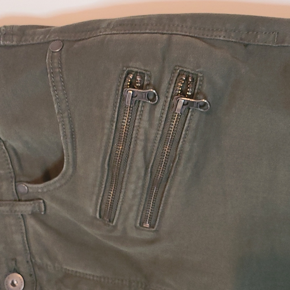 Torrid army green skinny Jeans - Picture 2 of 6